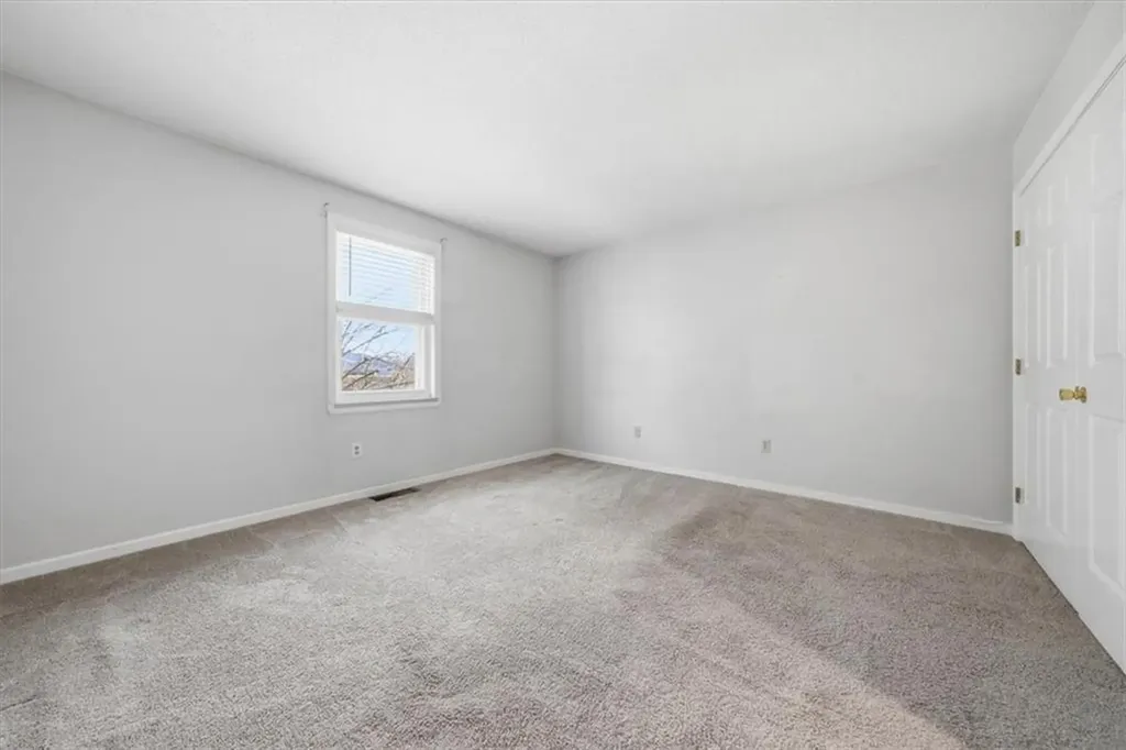 3524 West Shore Road Warwick RI 02886