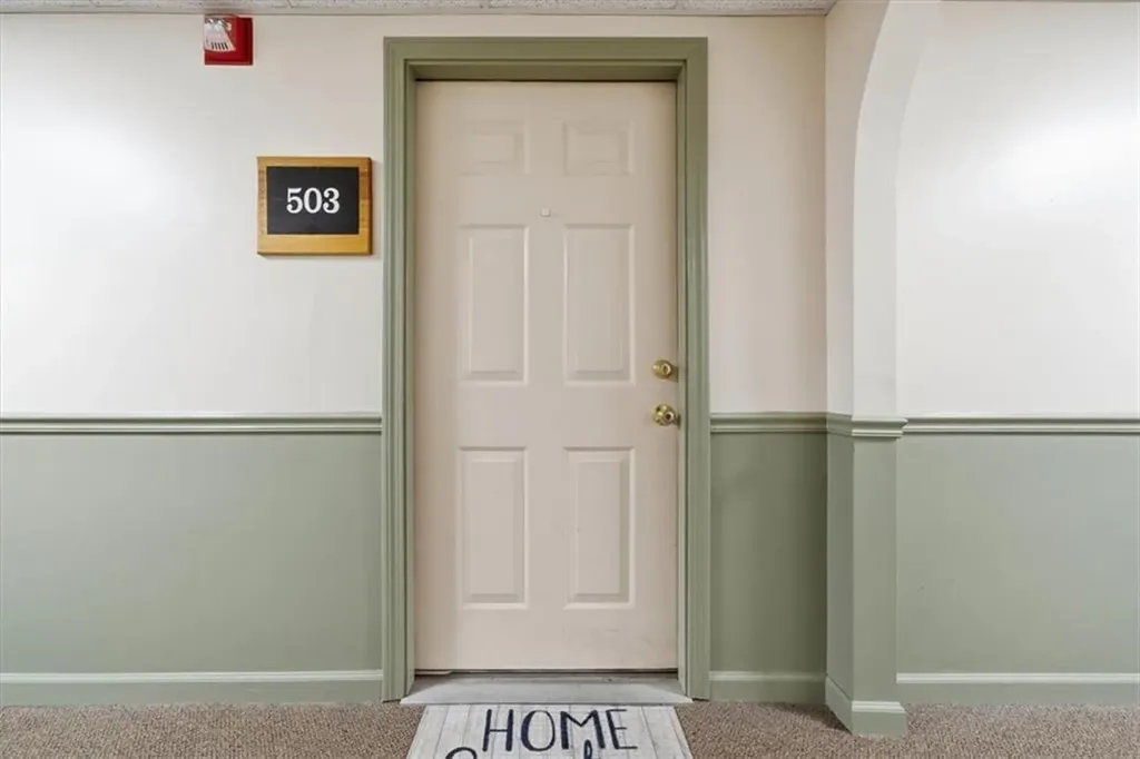 3524 West Shore Road Warwick RI 02886