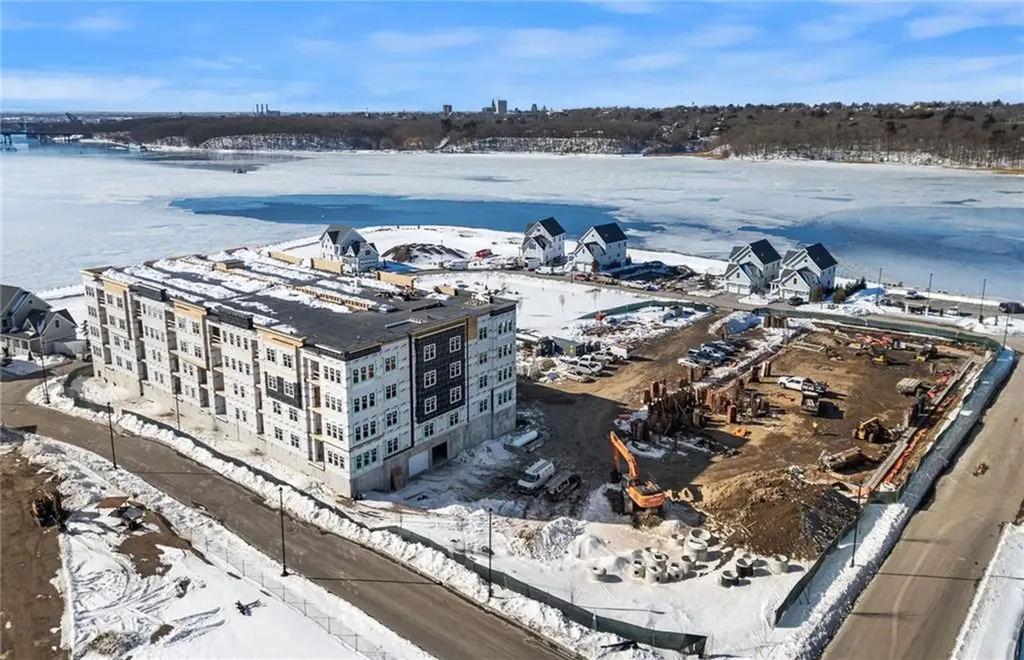 141 East Point Drive East Providence RI 02916