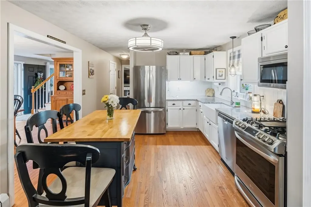 20 Auburn Drive Charlestown RI 02813