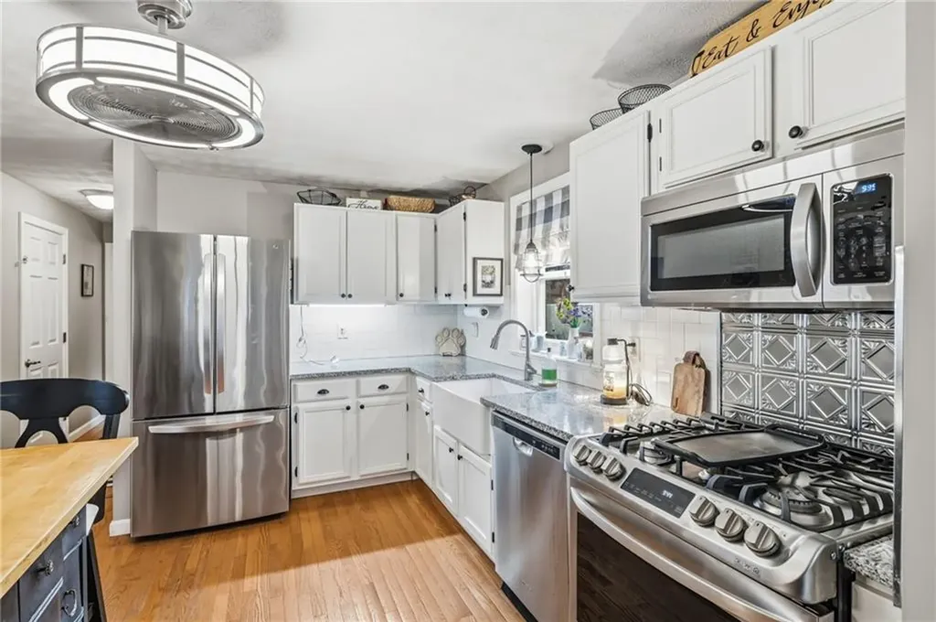 20 Auburn Drive Charlestown RI 02813