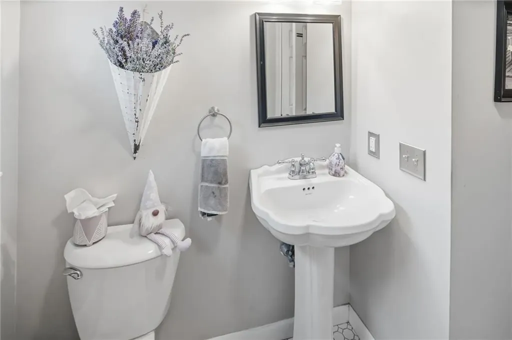 20 Auburn Drive Charlestown RI 02813