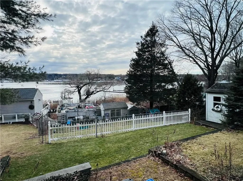 93 Grand View Drive Warwick RI 02886