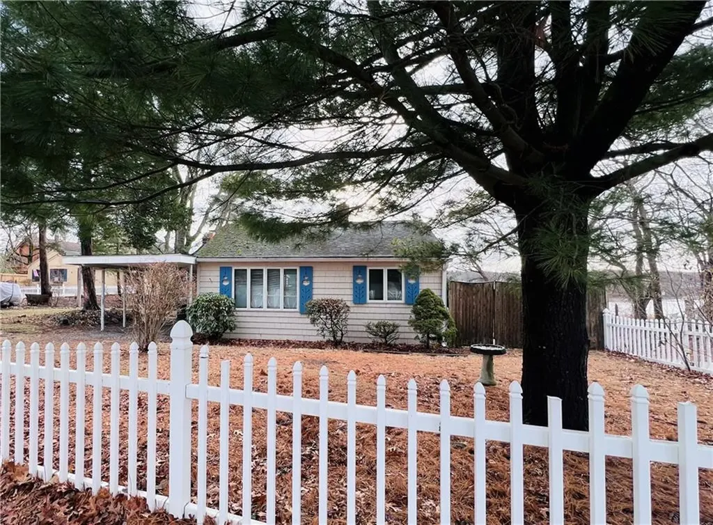 93 Grand View Drive Warwick RI 02886