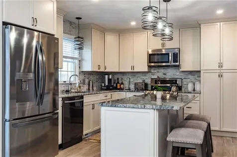 87 Mann School Road Smithfield RI 02917