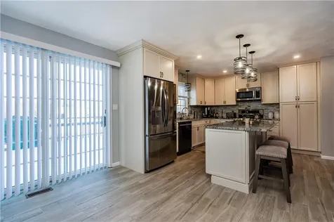 87 Mann School Road Smithfield RI 02917