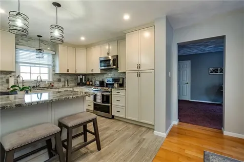 87 Mann School Road Smithfield RI 02917