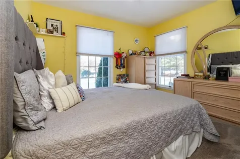 87 Mann School Road Smithfield RI 02917