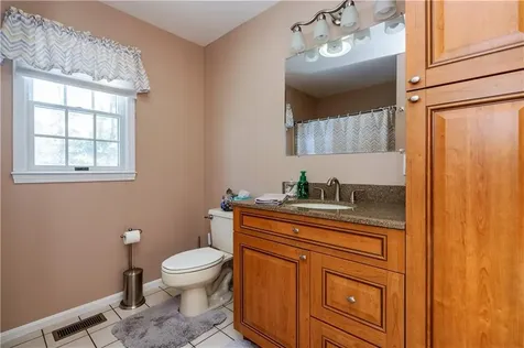 87 Mann School Road Smithfield RI 02917