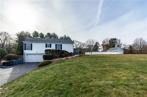 87 Mann School Road Smithfield RI 02917