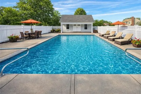 87 Mann School Road Smithfield RI 02917