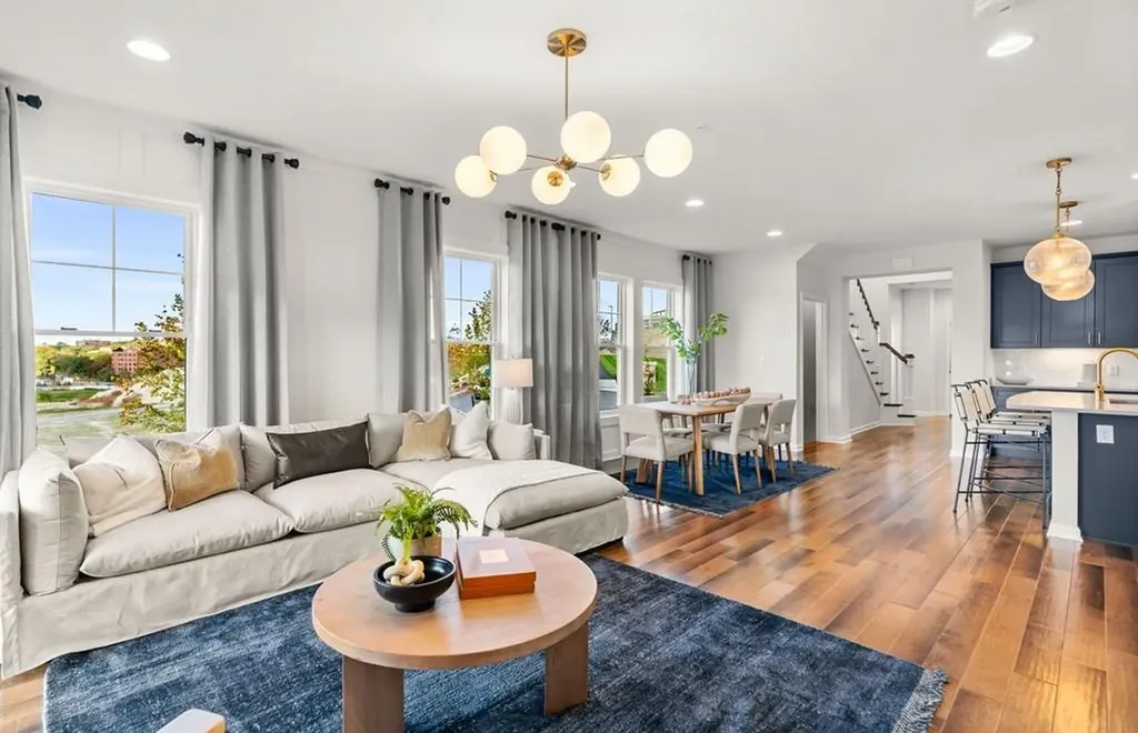 38 East Point Drive East Providence RI 02916