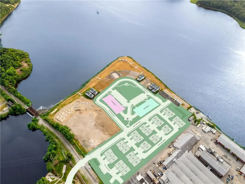 38 East Point Drive East Providence RI 02916