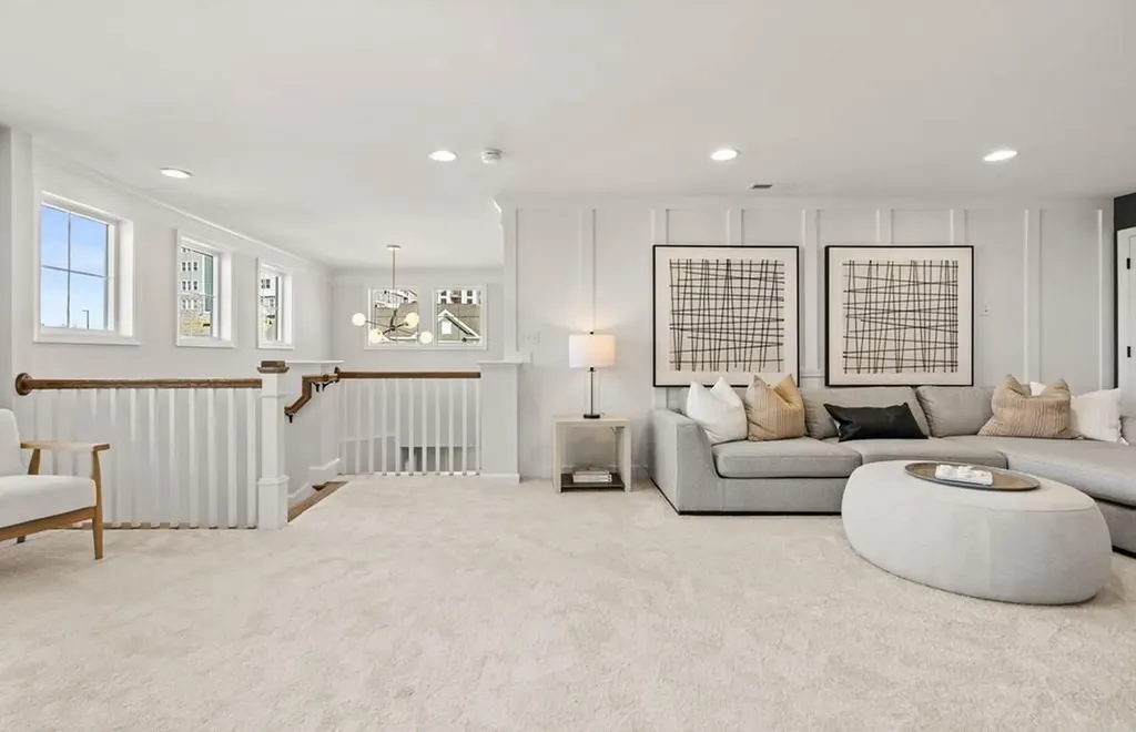 38 East Point Drive East Providence RI 02916