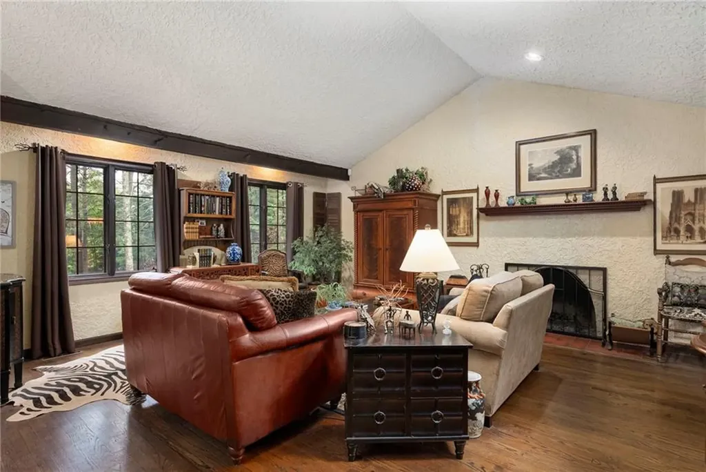 28 Weaver Hill Road West Greenwich RI 02817