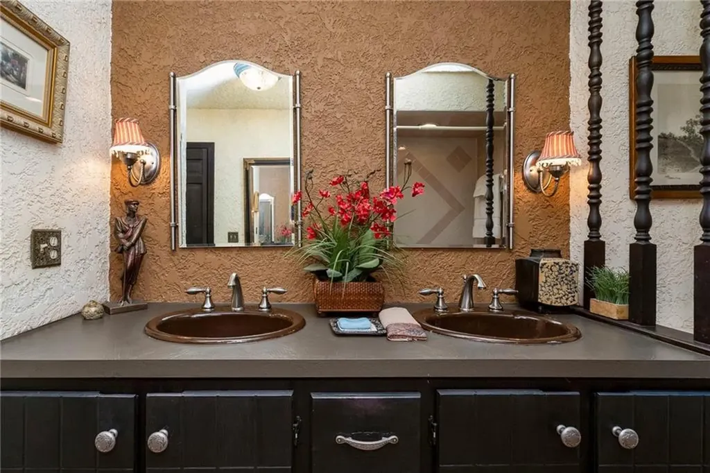 28 Weaver Hill Road West Greenwich RI 02817