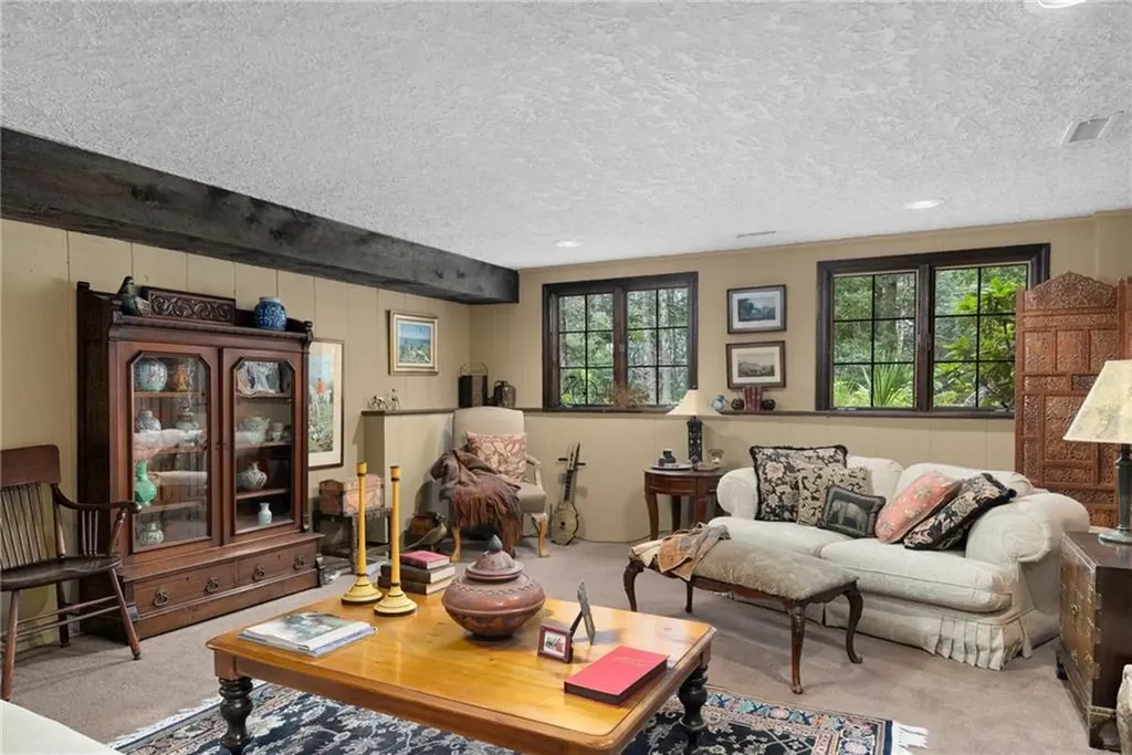 28 Weaver Hill Road West Greenwich RI 02817