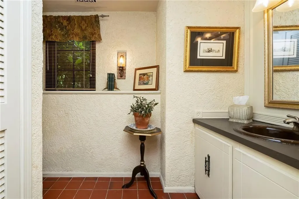 28 Weaver Hill Road West Greenwich RI 02817