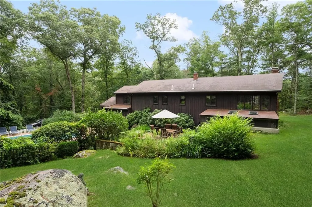 28 Weaver Hill Road West Greenwich RI 02817