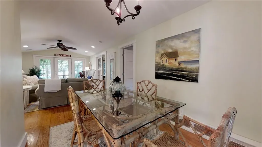 95 Wood Lane South Kingstown RI 02879