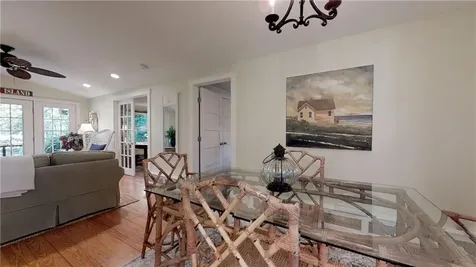 95 Wood Lane South Kingstown RI 02879