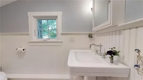 95 Wood Lane South Kingstown RI 02879