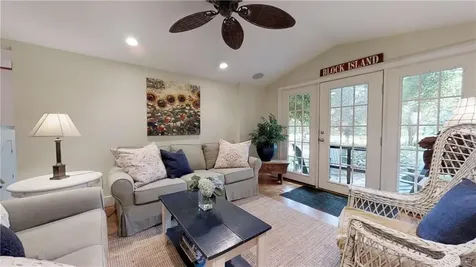 95 Wood Lane South Kingstown RI 02879