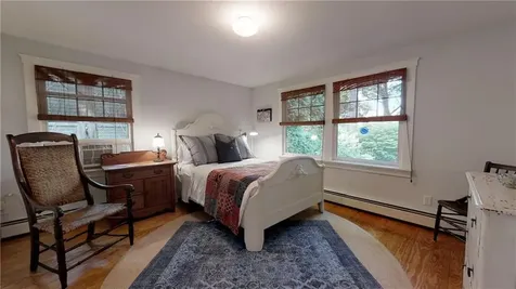 95 Wood Lane South Kingstown RI 02879