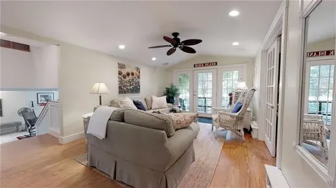 95 Wood Lane South Kingstown RI 02879