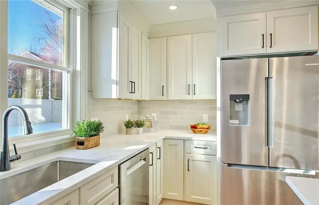 5 Hancock Road Barrington RI 02806