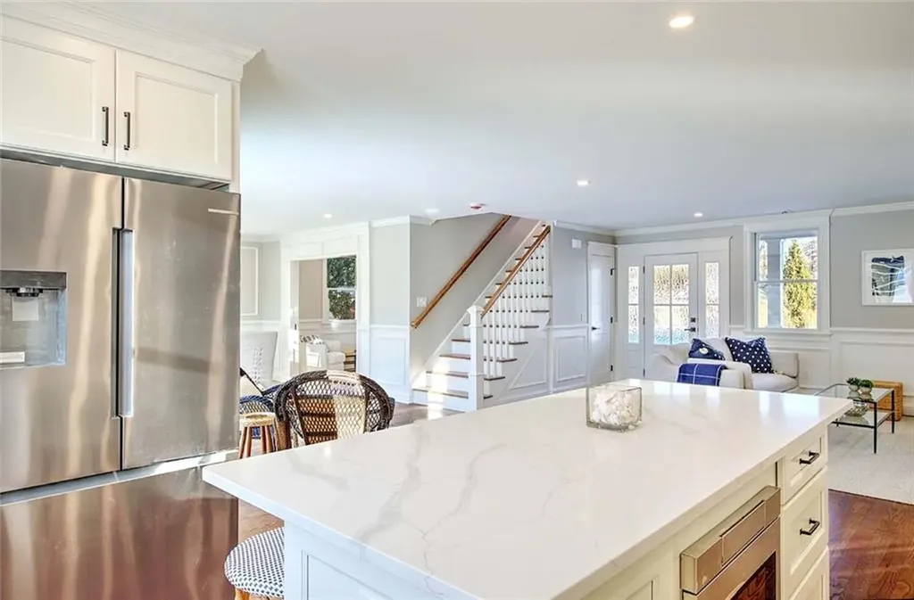 5 Hancock Road Barrington RI 02806