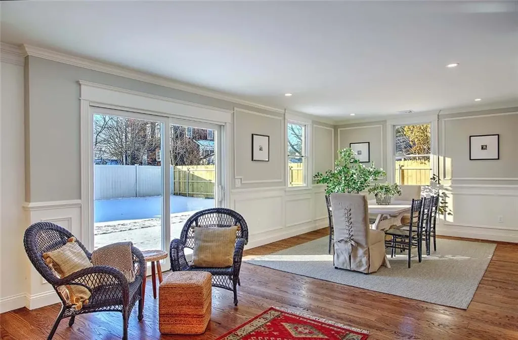 5 Hancock Road Barrington RI 02806