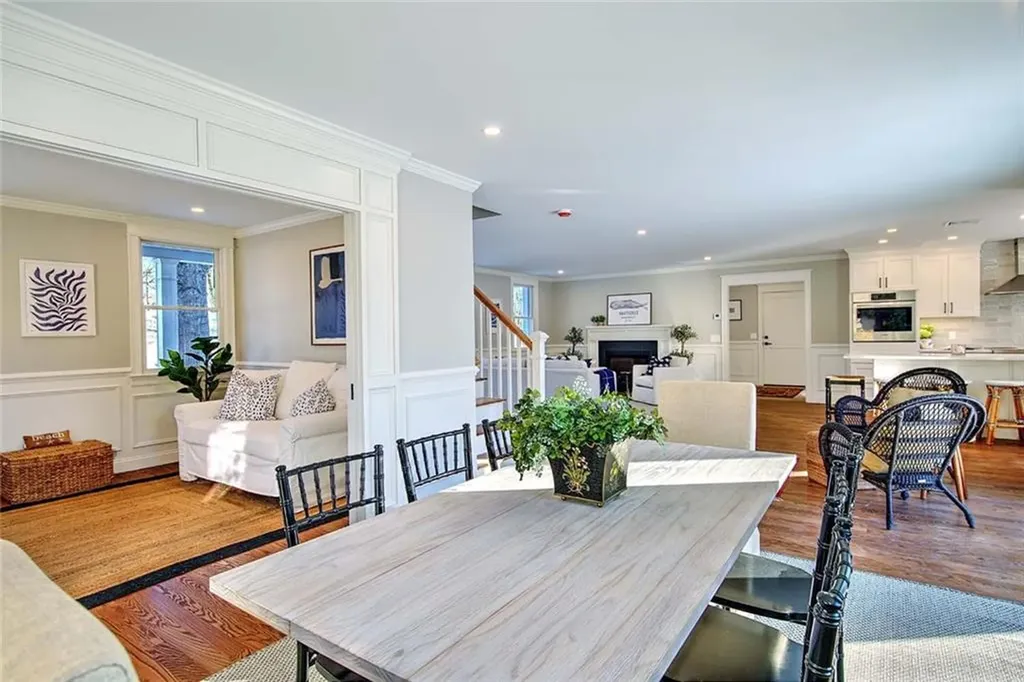 5 Hancock Road Barrington RI 02806