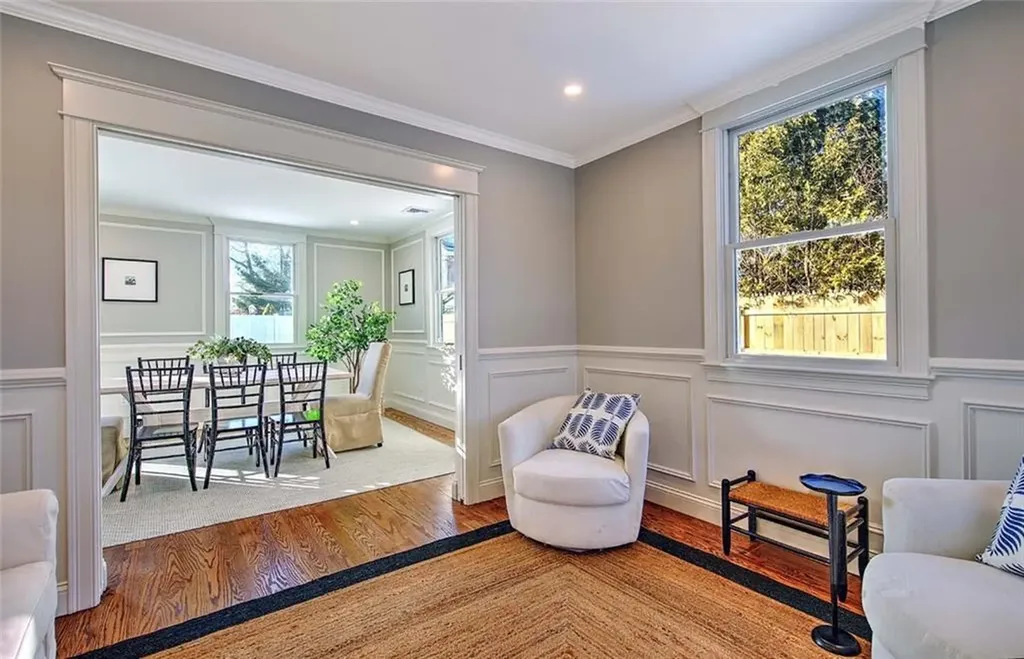 5 Hancock Road Barrington RI 02806