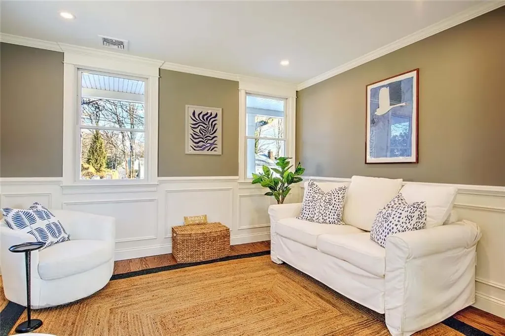 5 Hancock Road Barrington RI 02806