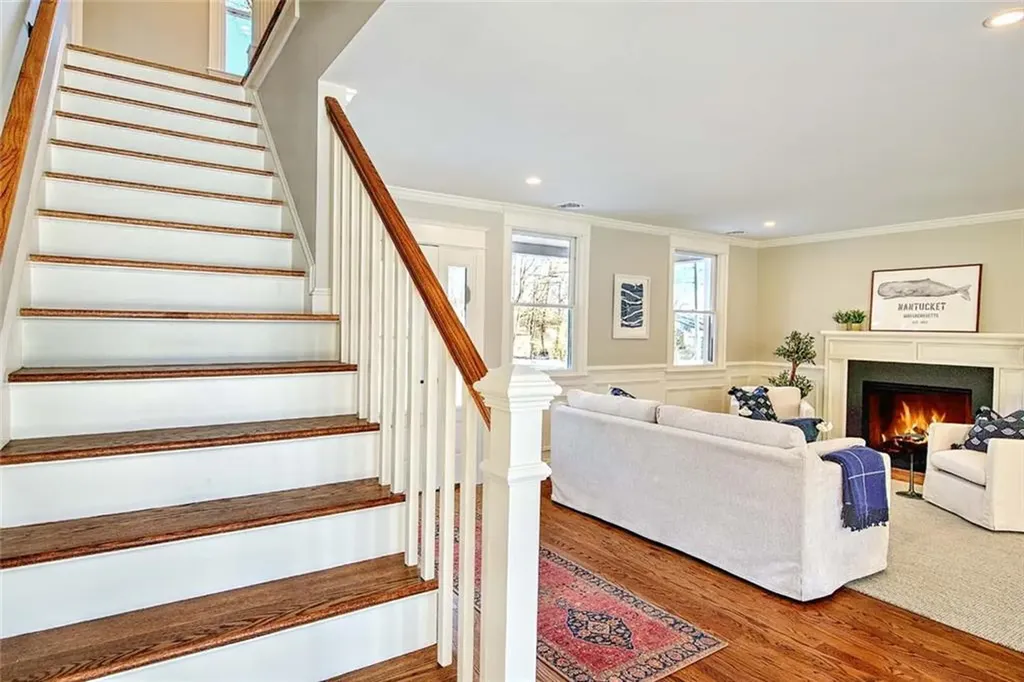 5 Hancock Road Barrington RI 02806