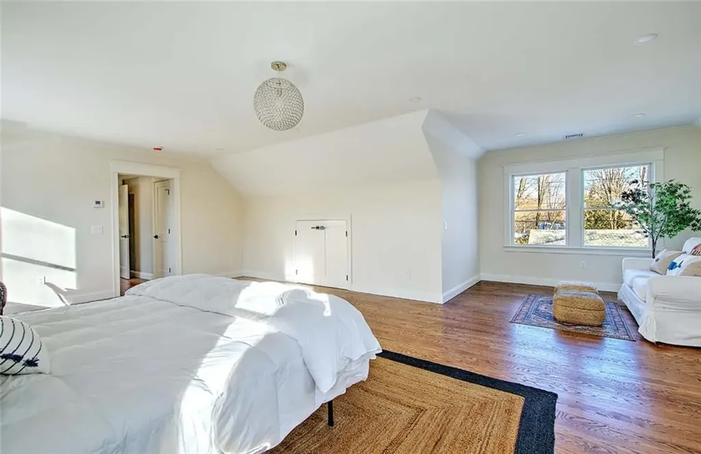 5 Hancock Road Barrington RI 02806