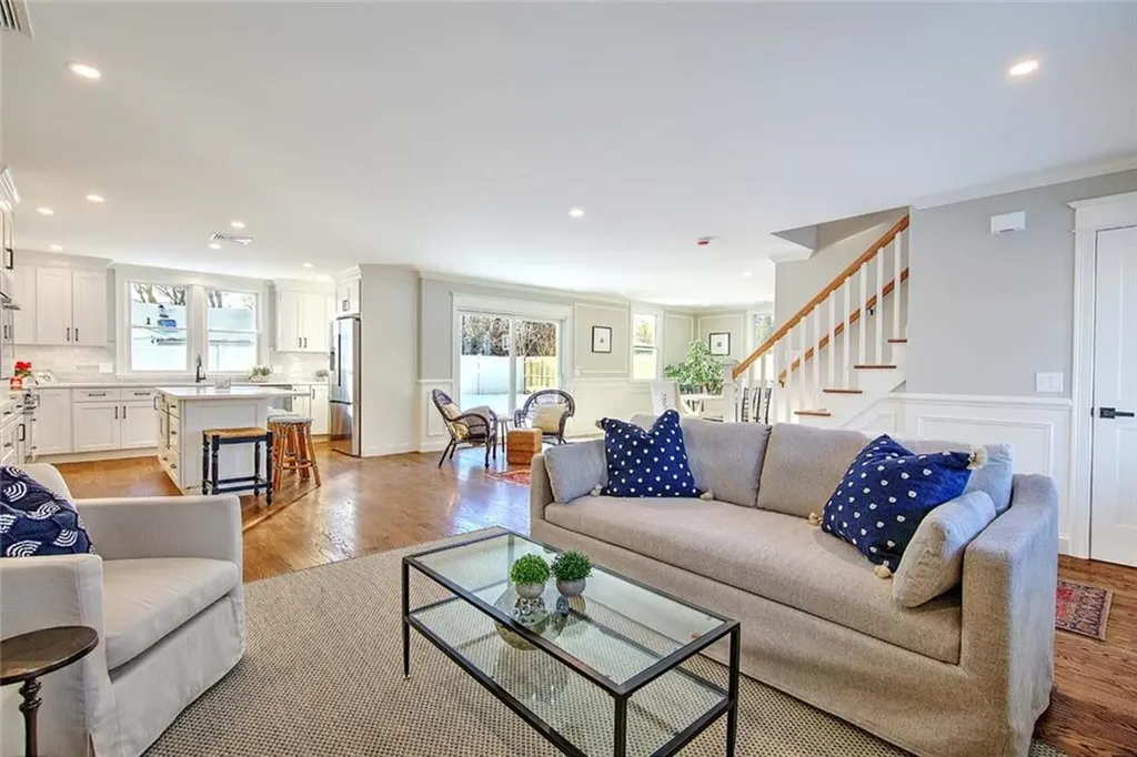 5 Hancock Road Barrington RI 02806