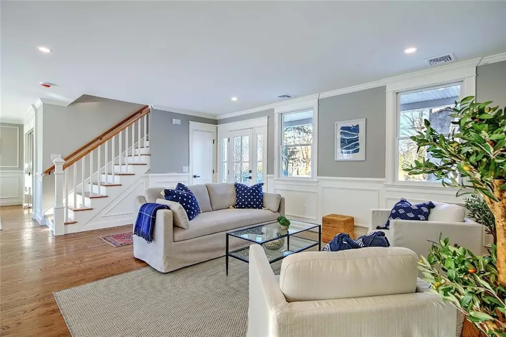 5 Hancock Road Barrington RI 02806