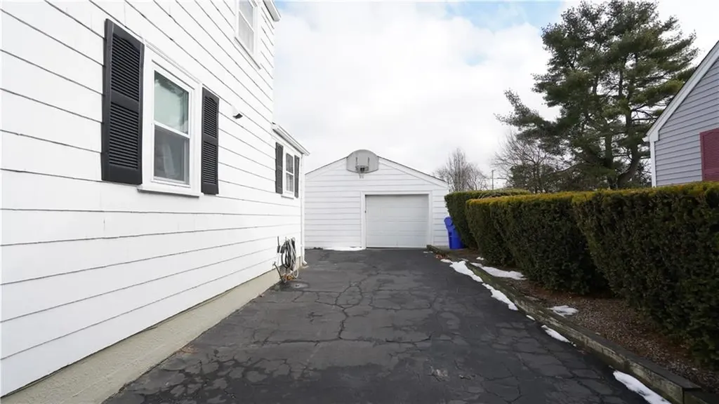 14 Jones Avenue Pawtucket RI 02861