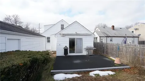 14 Jones Avenue Pawtucket RI 02861