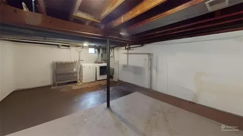 14 Jones Avenue Pawtucket RI 02861