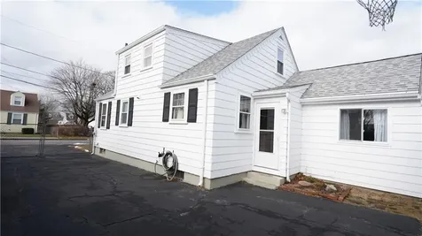 14 Jones Avenue Pawtucket RI 02861