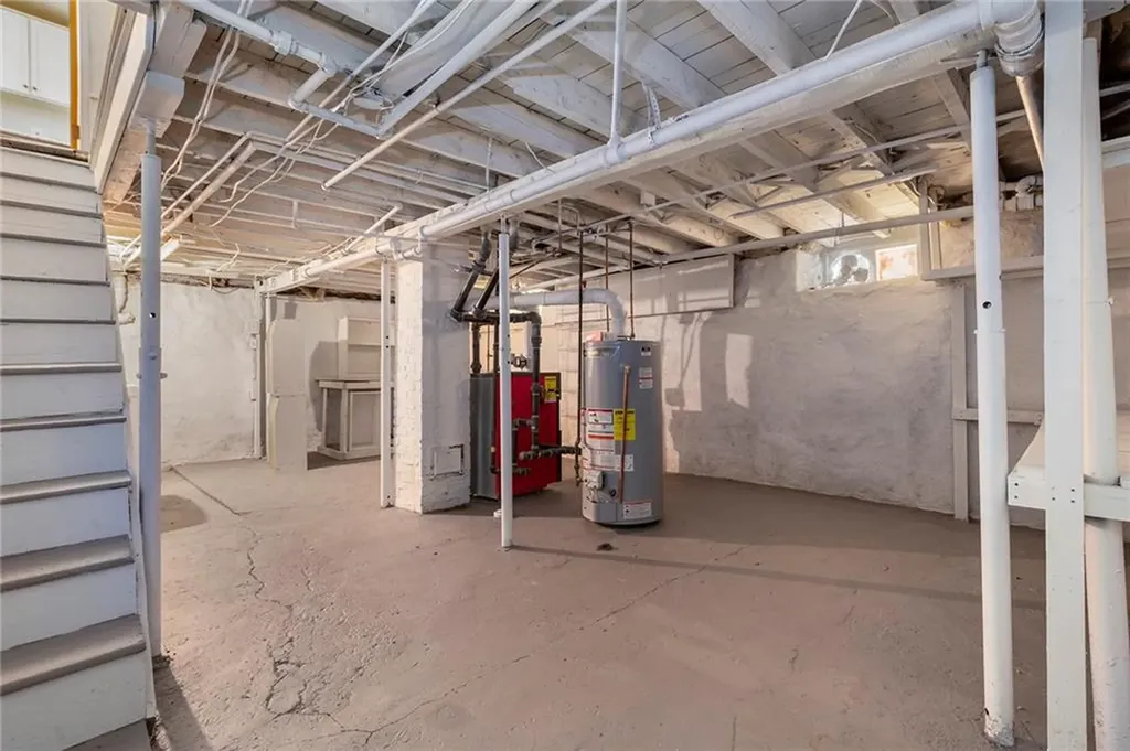 222 Second Street East Providence RI 02865