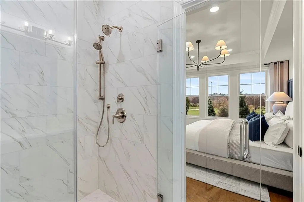 36 East Point Drive East Providence RI 02916