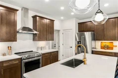 36 East Point Drive East Providence RI 02916