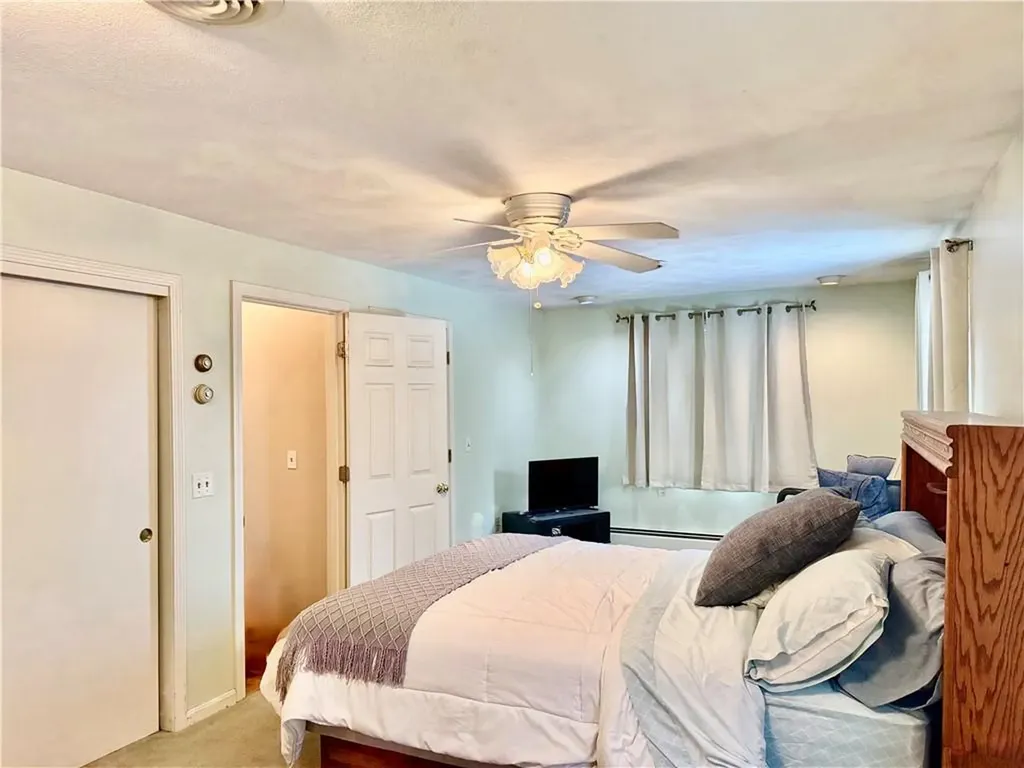 139 Suffolk Avenue Pawtucket RI 0261