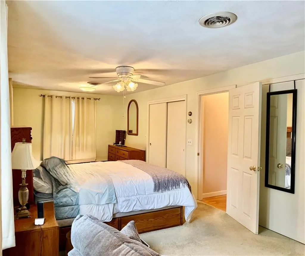 139 Suffolk Avenue Pawtucket RI 0261