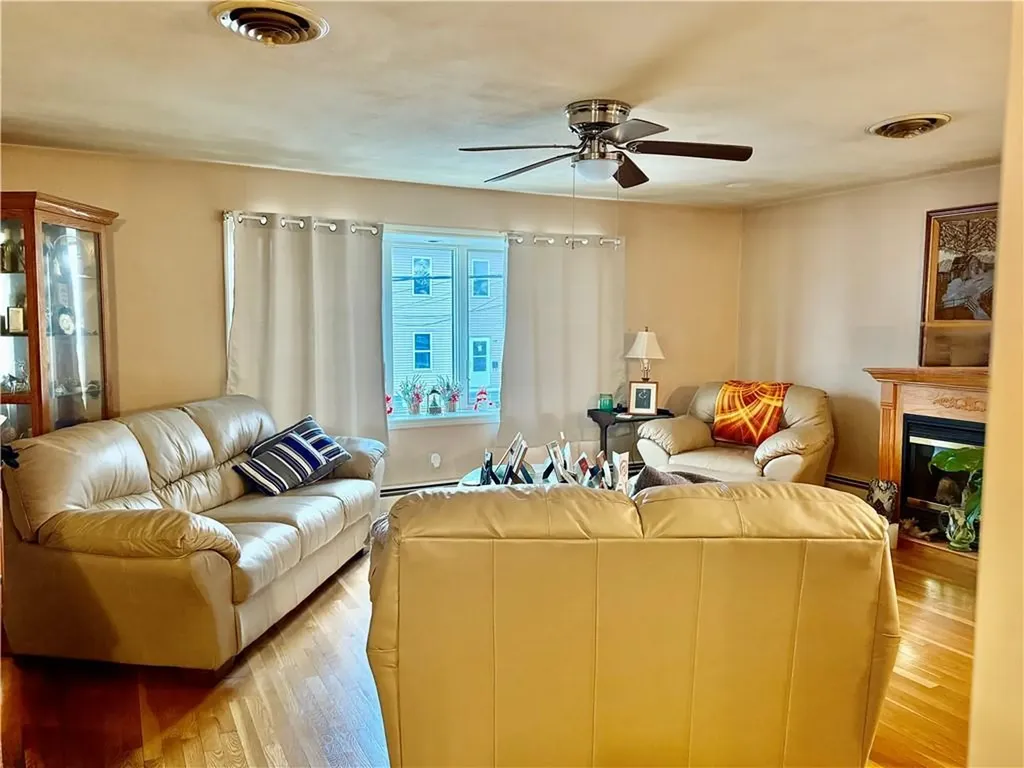 139 Suffolk Avenue Pawtucket RI 0261