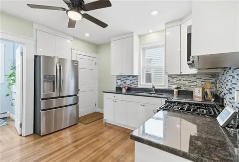 10 Geneva Street Providence RI 02908